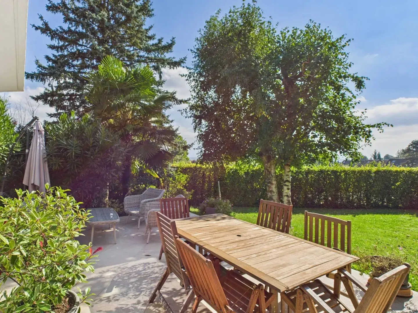 Maison familiale avec jardin - Photo 7 sur 8