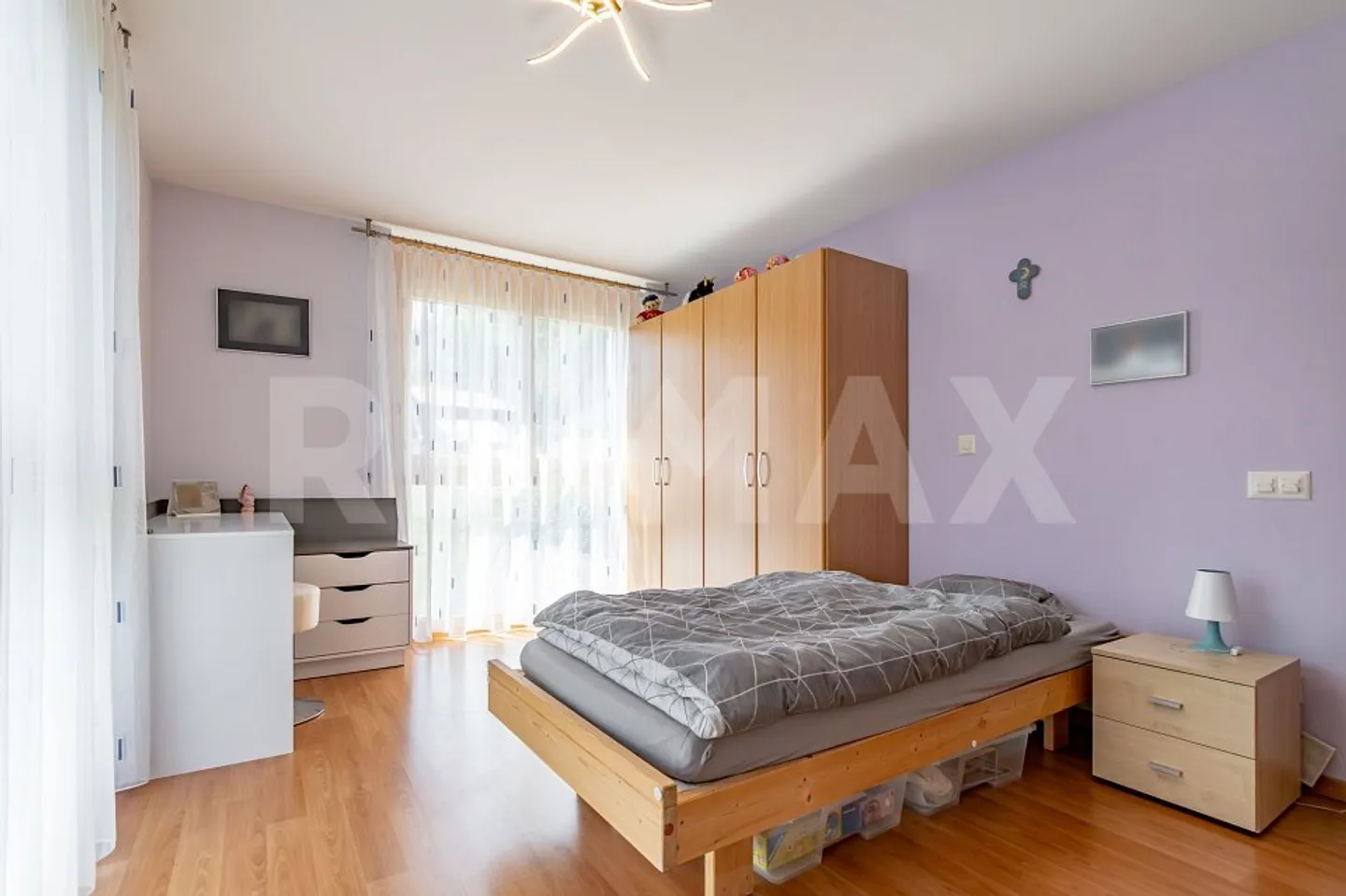 Geräumiges Einfamilienhaus mit Bergblick - Foto 8 von 13