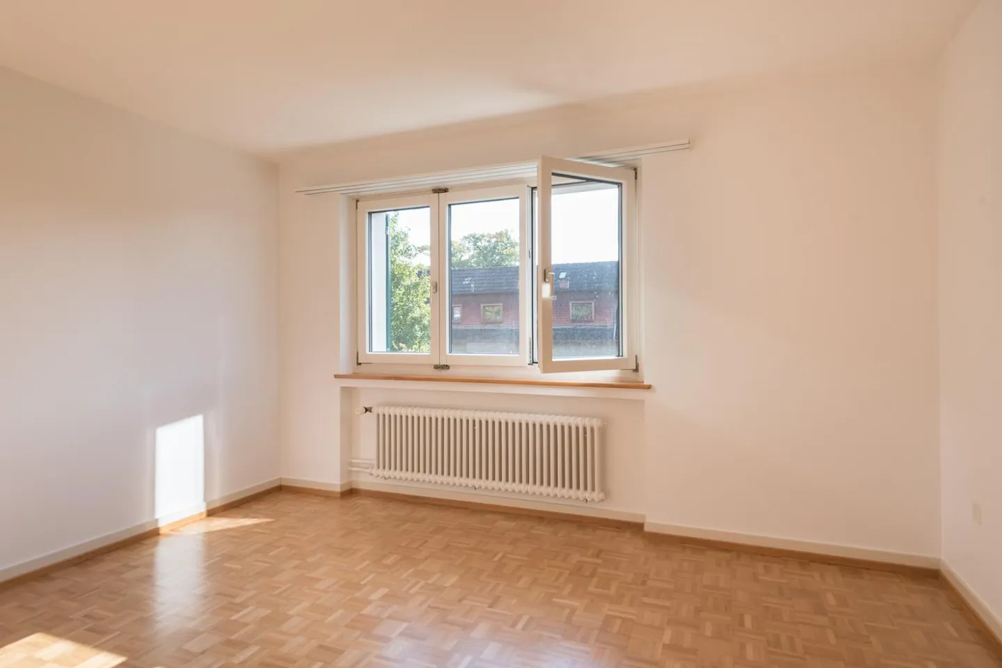 Idyllic on the outskirts! *Rent without deposit* - Photo 5 of 7
