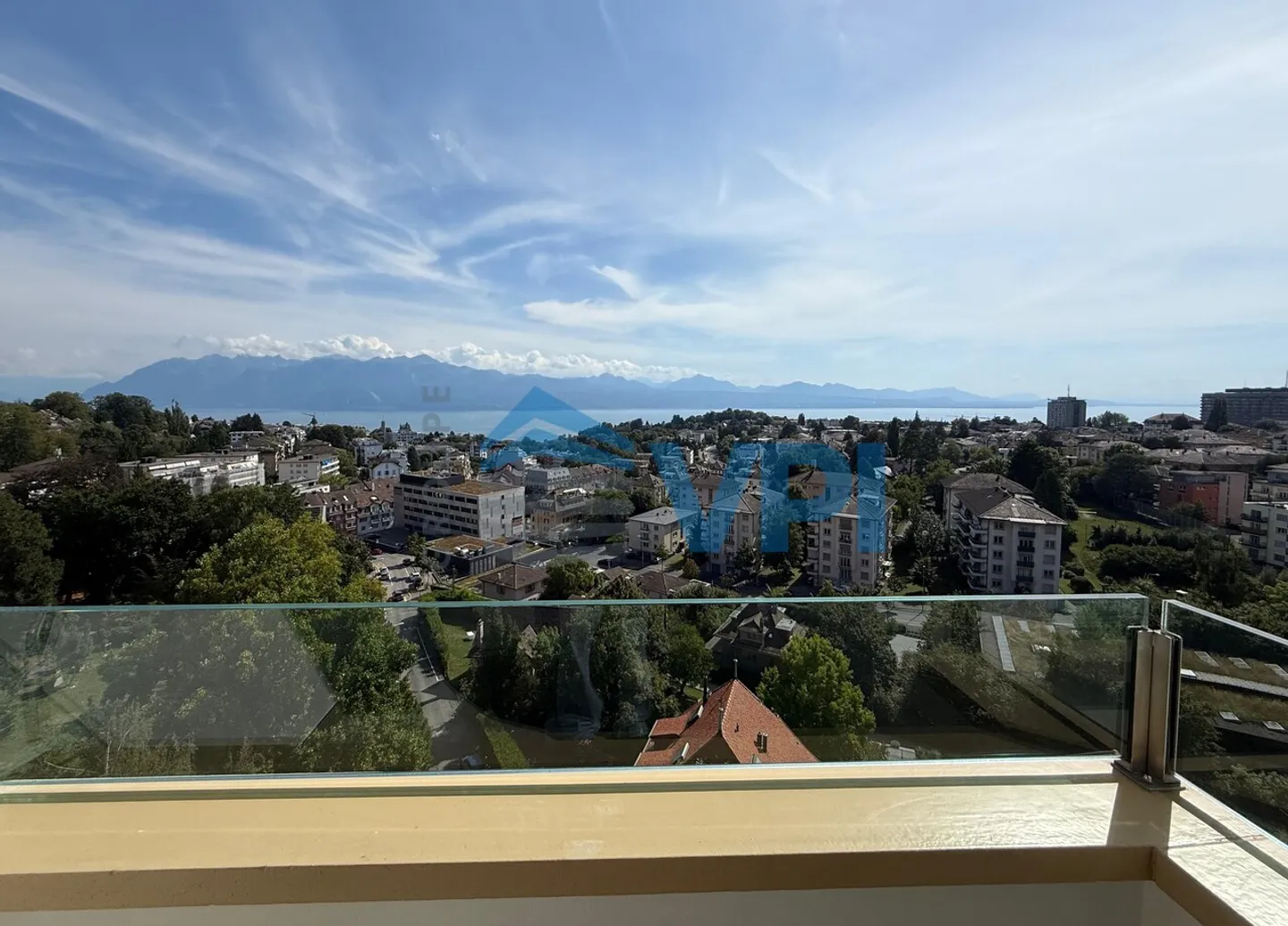 Wunderschöne 4,5 Zimmer mit Panorama über den See - Foto 9 von 9