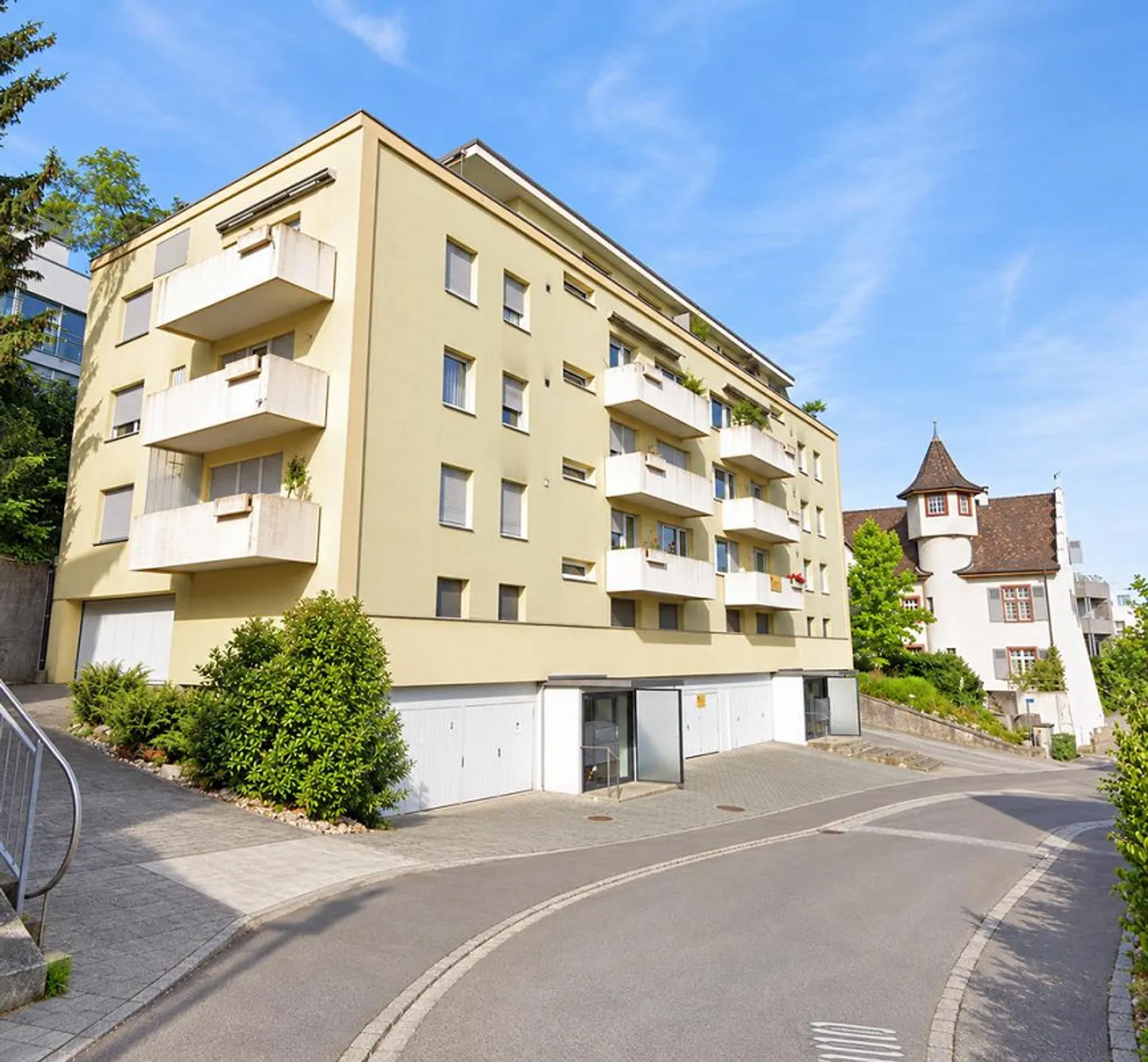 La tua nuova casa a Binningen - Foto 1 di 8