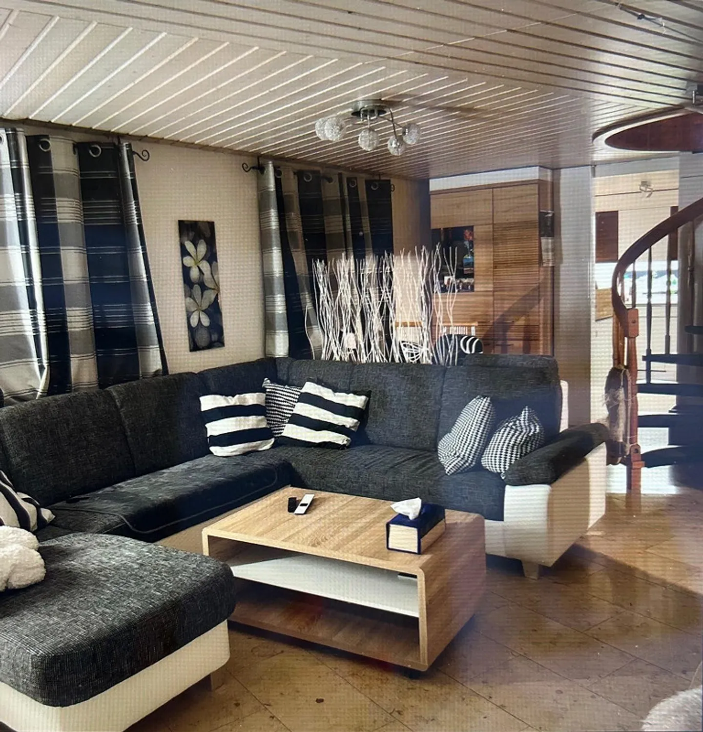 Charmante maison individuelle de 9 pièces avec piscine à Schönenbaumgarten - Photo 7 sur 13