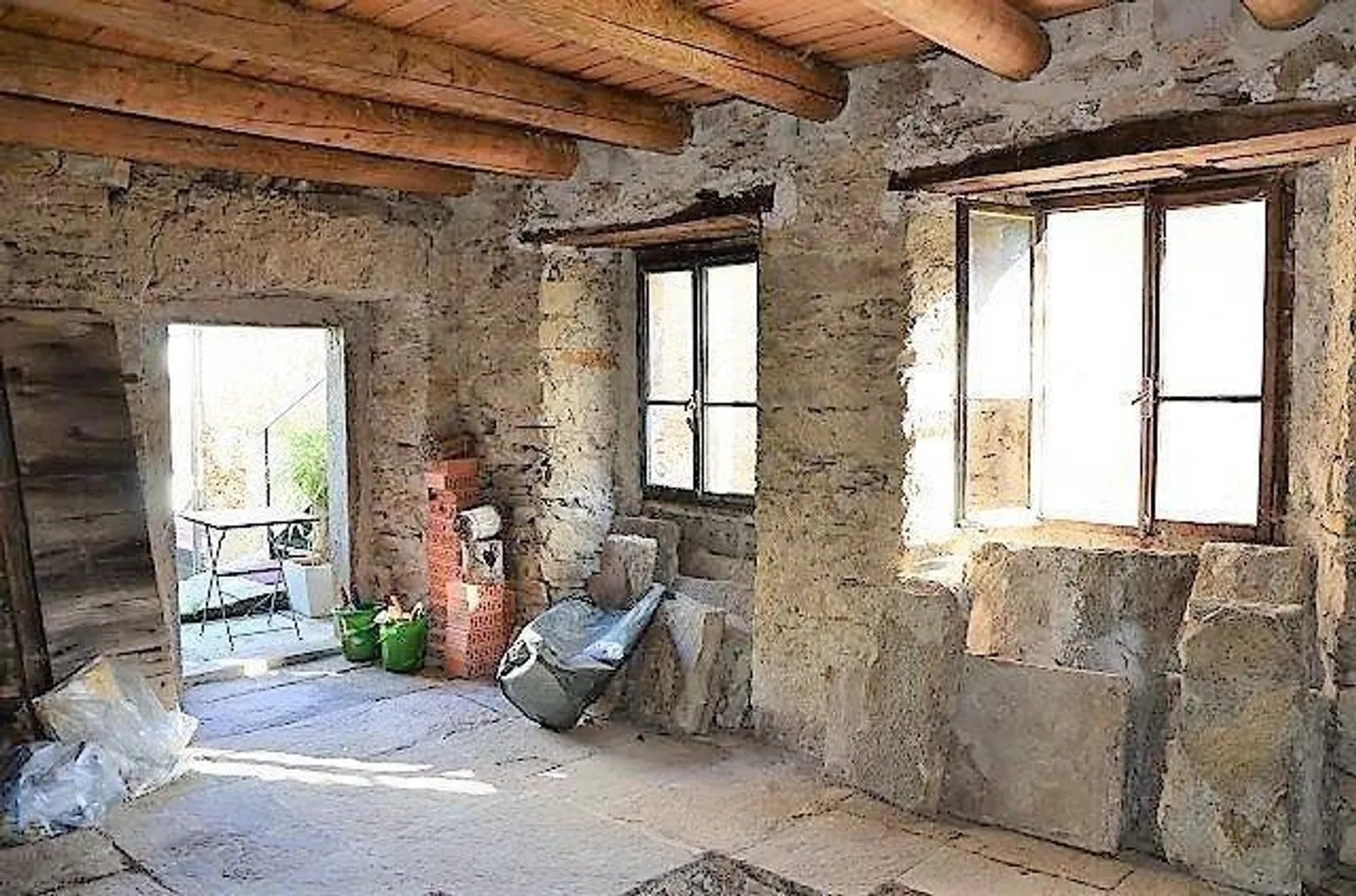 Beautiful rustic with preliminary project in a very sunny position... - Photo 5 of 22