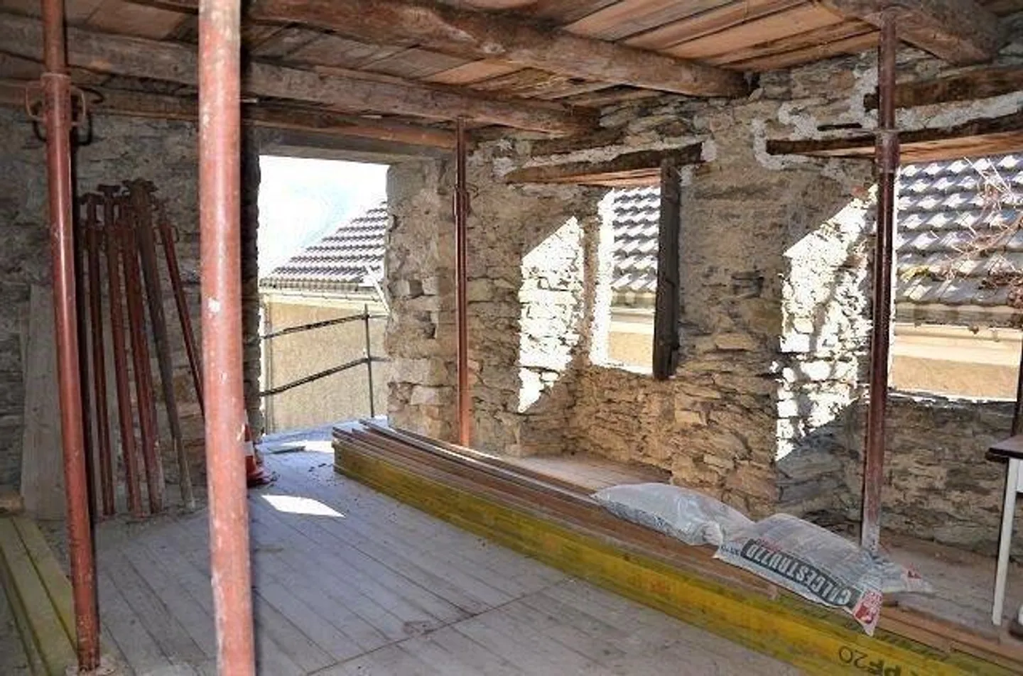Beautiful rustic with preliminary project in a very sunny position... - Photo 7 of 22