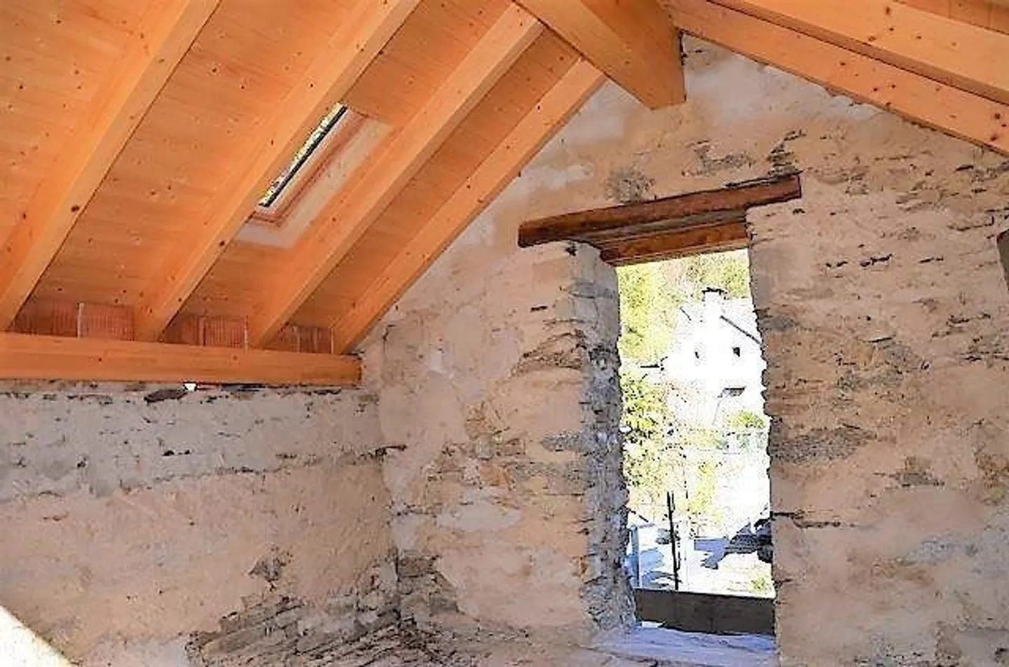 Beautiful rustic with preliminary project in a very sunny position... - Photo 10 of 22
