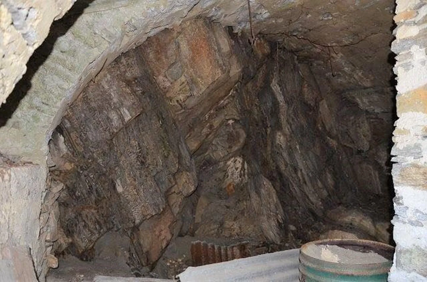 Beautiful rustic with preliminary project in a very sunny position... - Photo 13 of 22