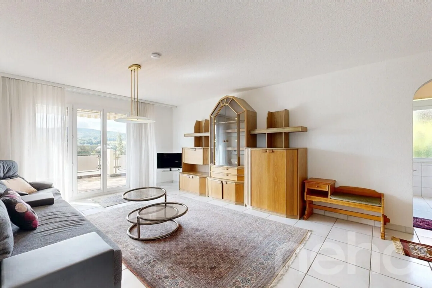 Helle 4.5-Zimmer-Wohnung mit schöner Aussicht in Oberengstringen - Foto 3 von 12