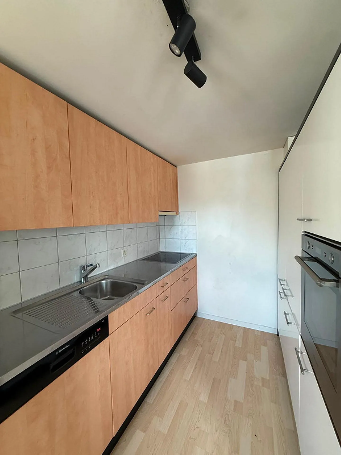 4 1/2 Room Apartment - Photo 1 of 6