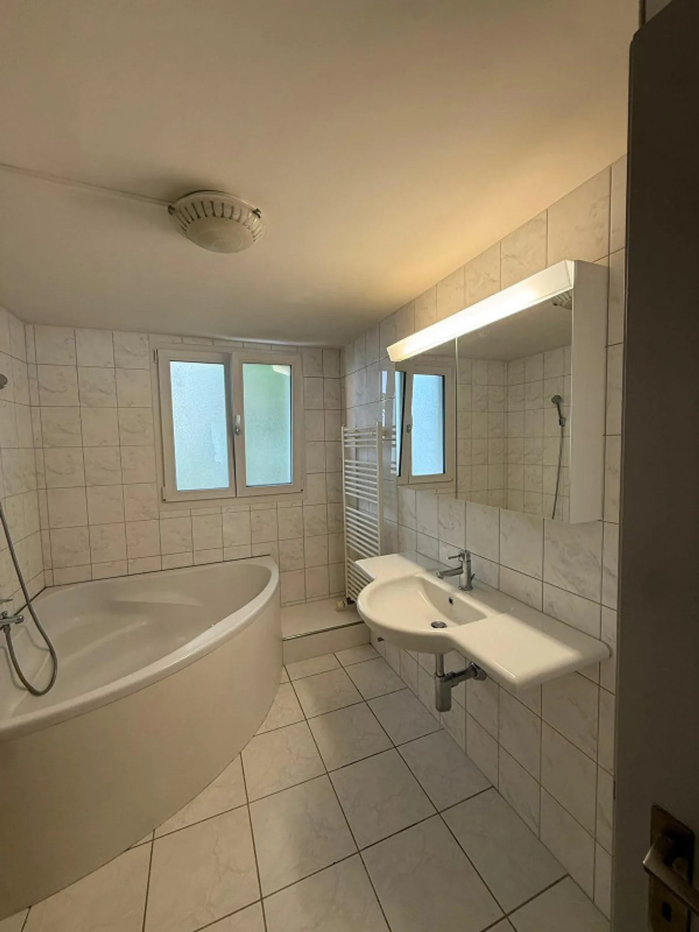 4 1/2 Room Apartment - Photo 4 of 6
