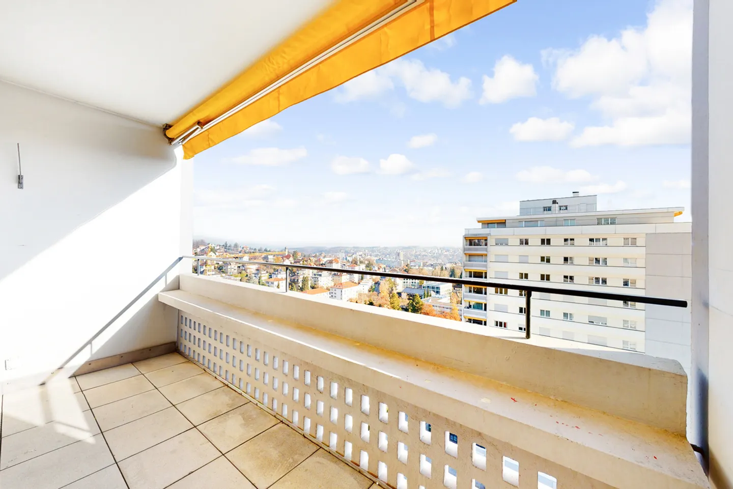 Appartement moderne pour familles - Photo 2 sur 8