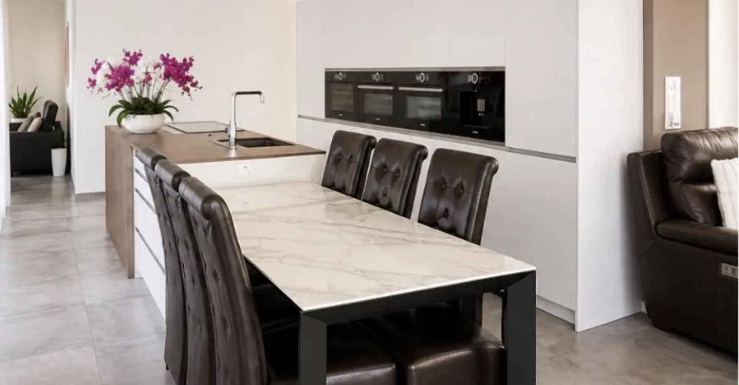 MARLY – MAGNIFICENT 6.5 ROOM VILLA WITH INDEPENDENT STUDIO - Photo 5 of 13