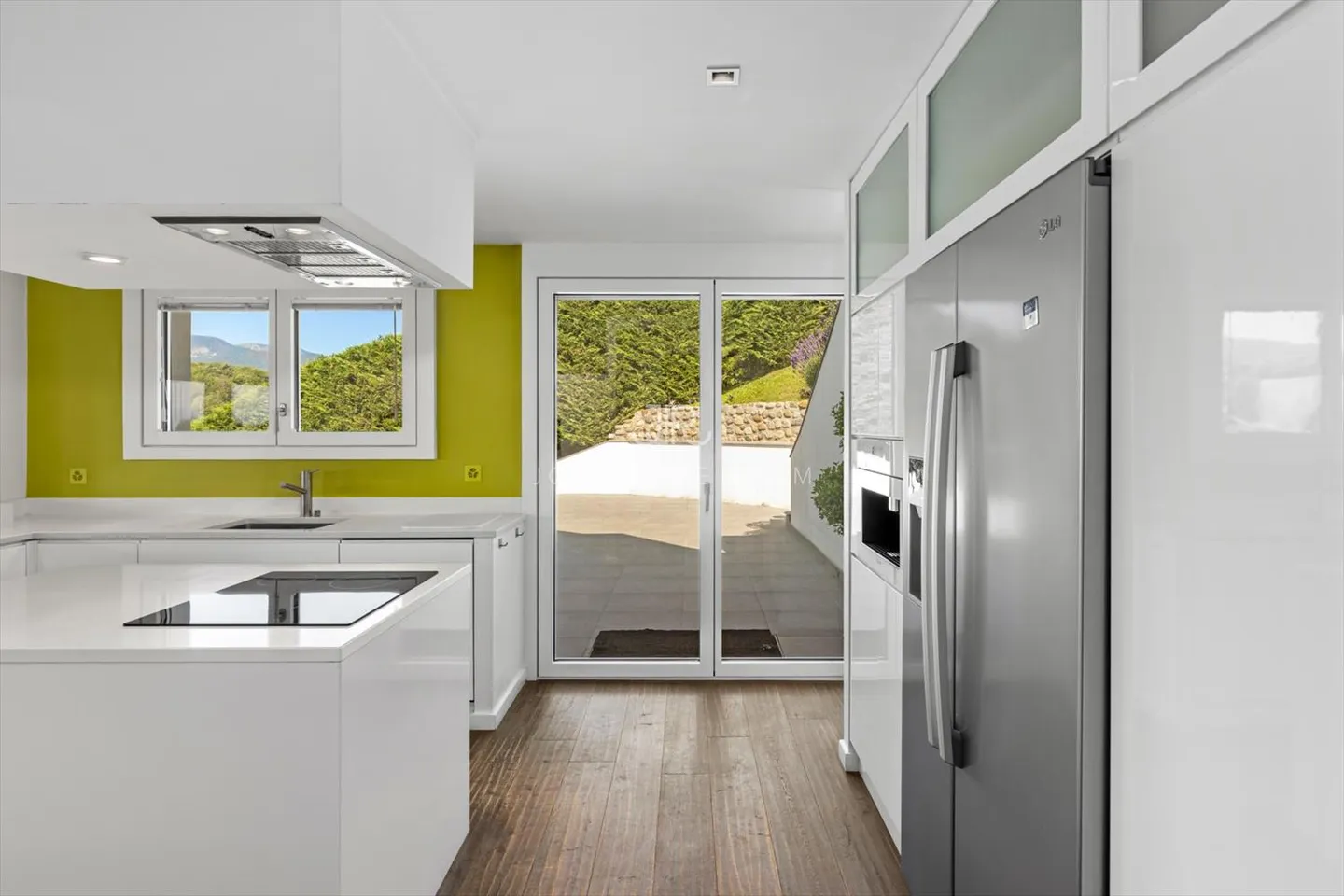 Magnifique maison au style contemporain avec une vue imprenable - Photo 9 sur 9