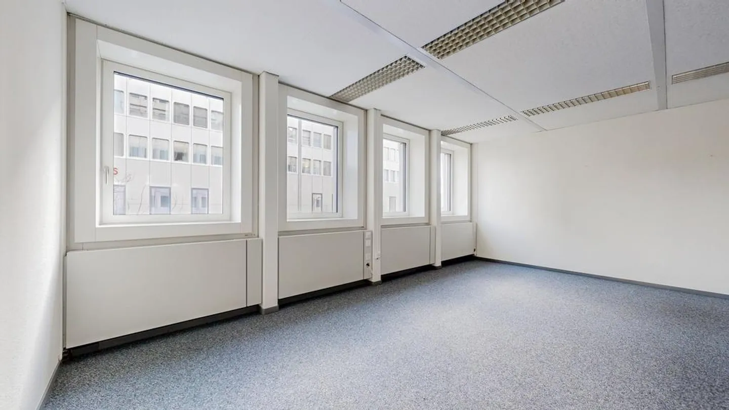 Attractive office space in prime location in Solothurn - Photo 3 of 6