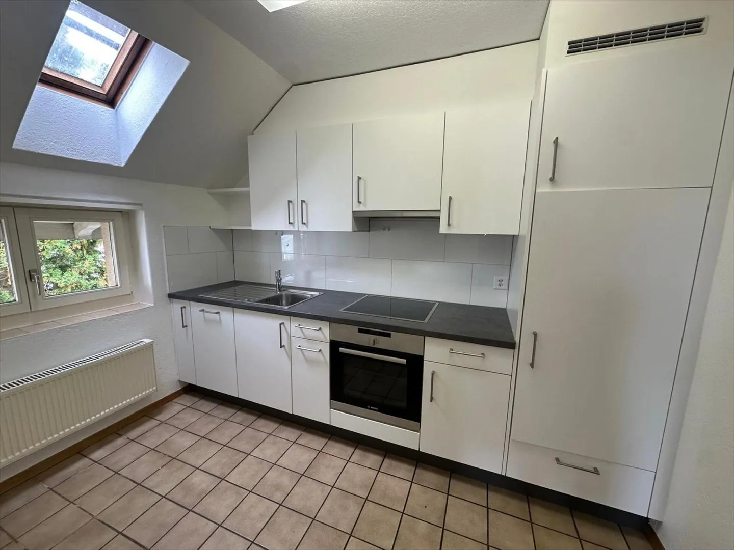 Residential building for sale - Photo 5 of 7