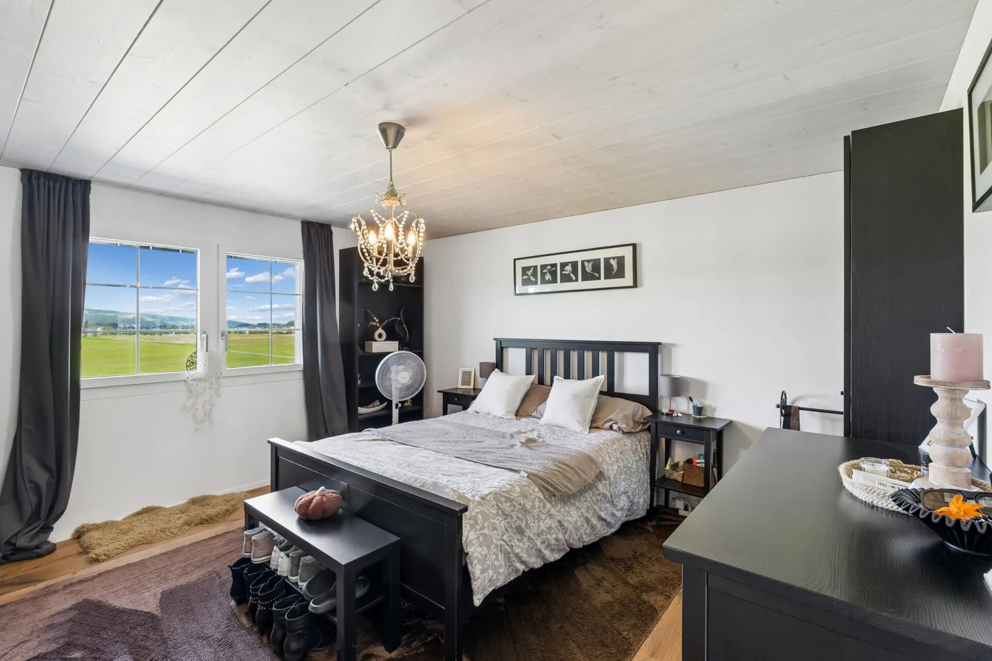 Living with History - Breathtaking 5.5 Room House Section with Large Garden - Photo 9 of 13