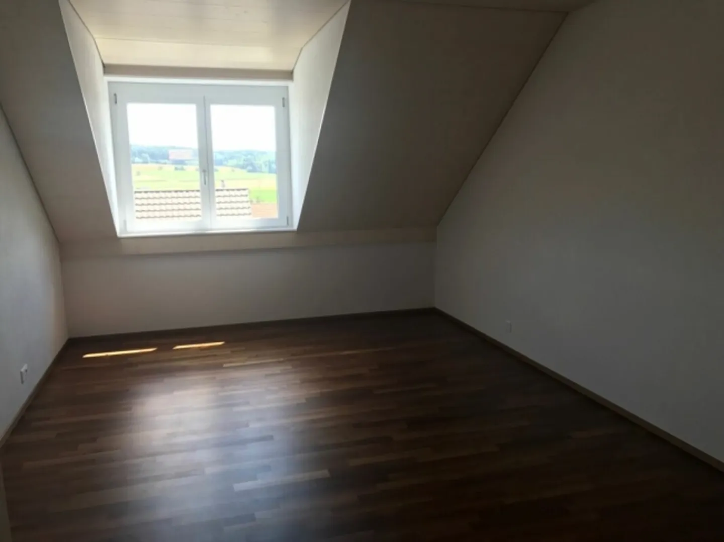 Bel appartement de 2 1/2 pièces dans la verdure - Photo 8 sur 17