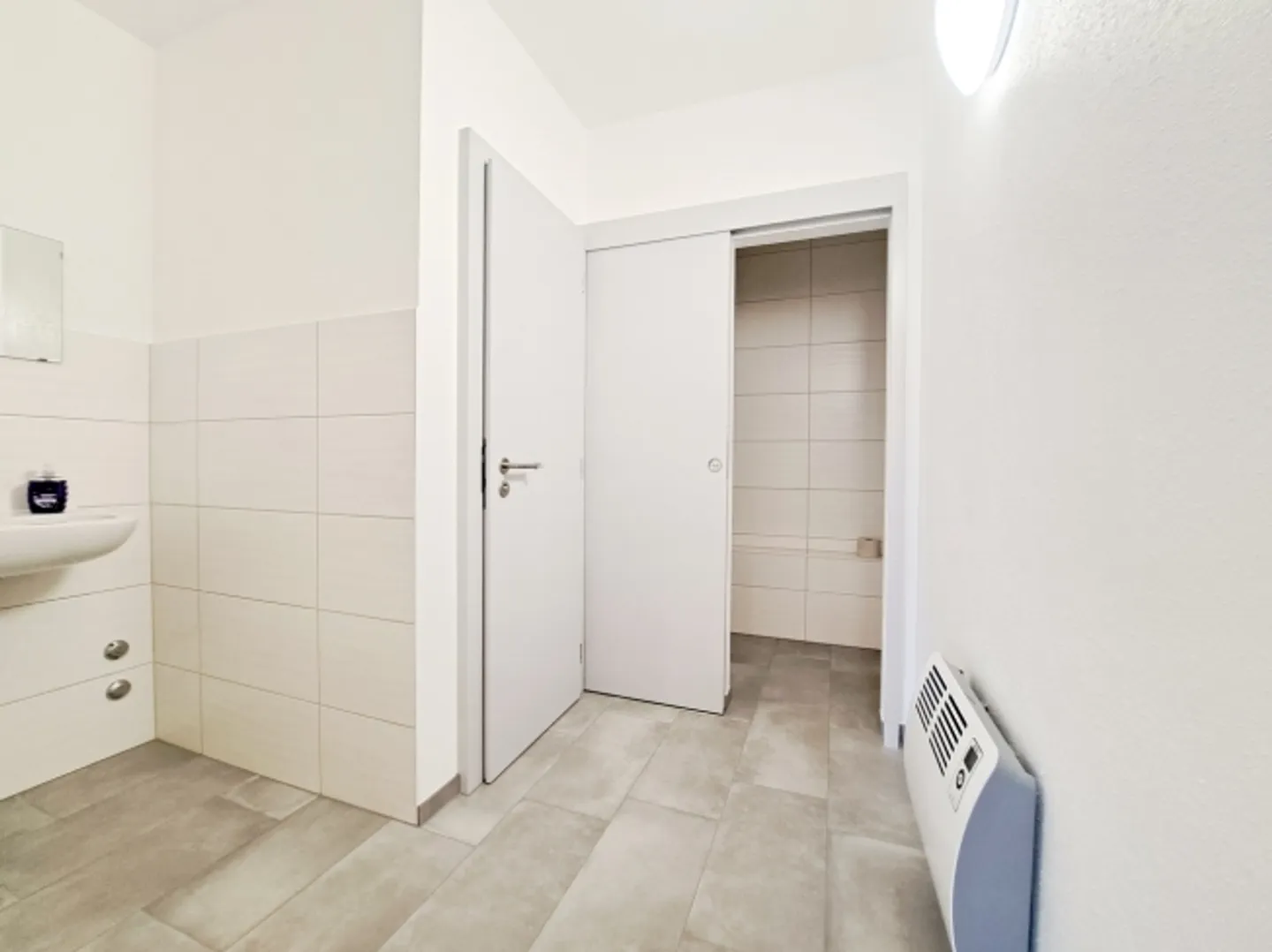 «HIPPODROM 18, SPAZI COMMERCIALI CON GRANDE MEZZANINO» - Foto 5 di 6