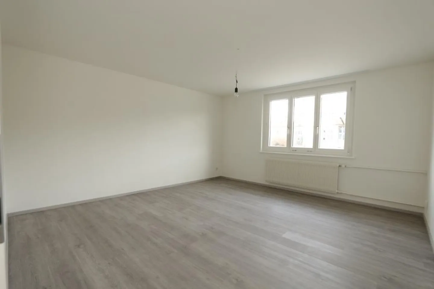 Bright 3-room apartment with modern amenities - Photo 2 of 6