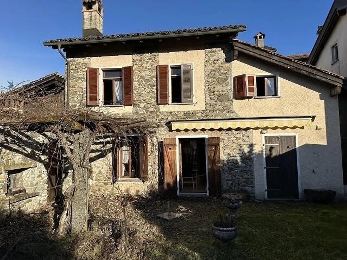 Maison de noyau spacieuse et confortable à Albonago - Photo 1 sur 13