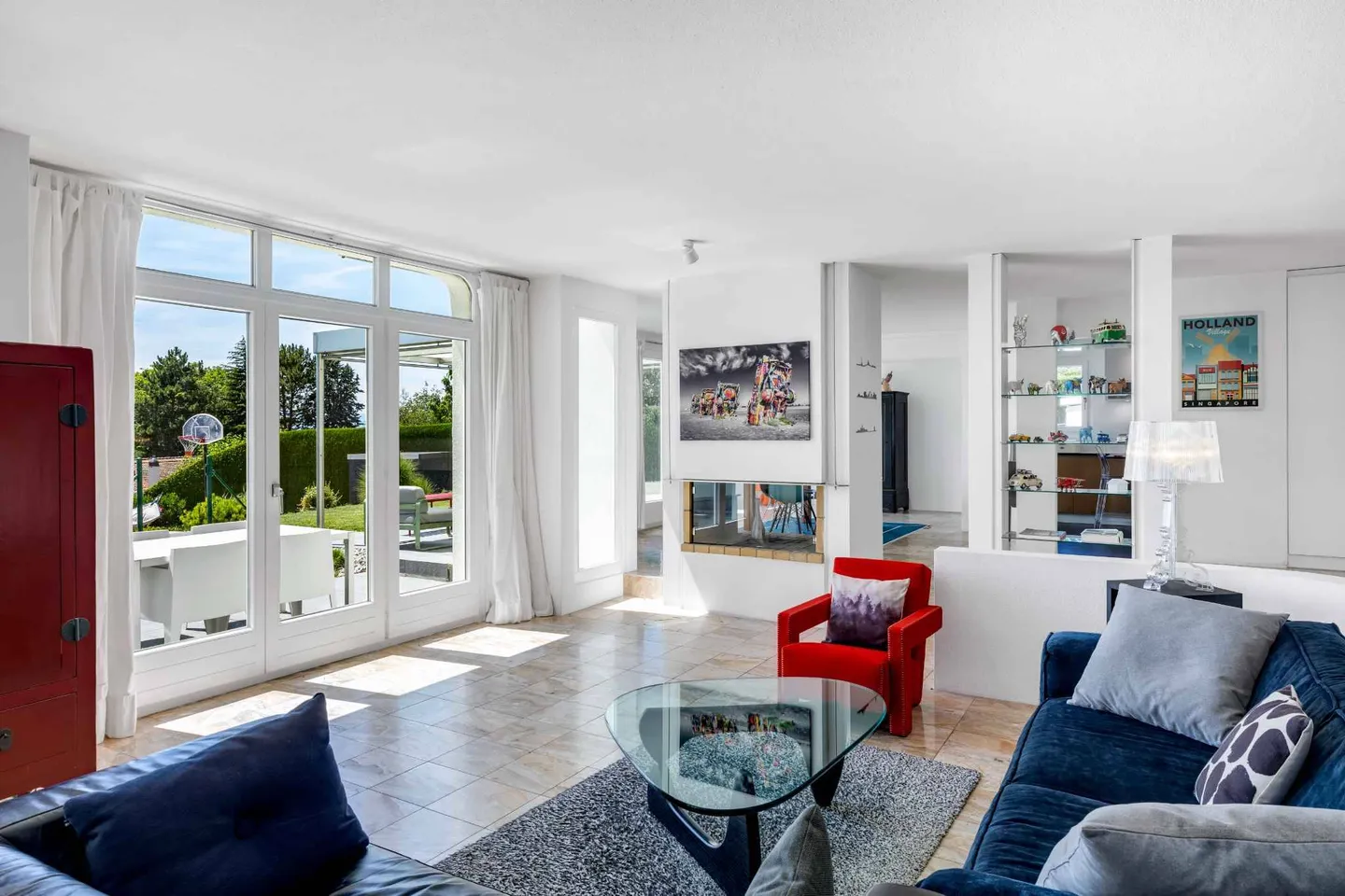 Villa indipendente di 325 m2 con bella vista sul lago e sulle montagne - Foto 2 di 13