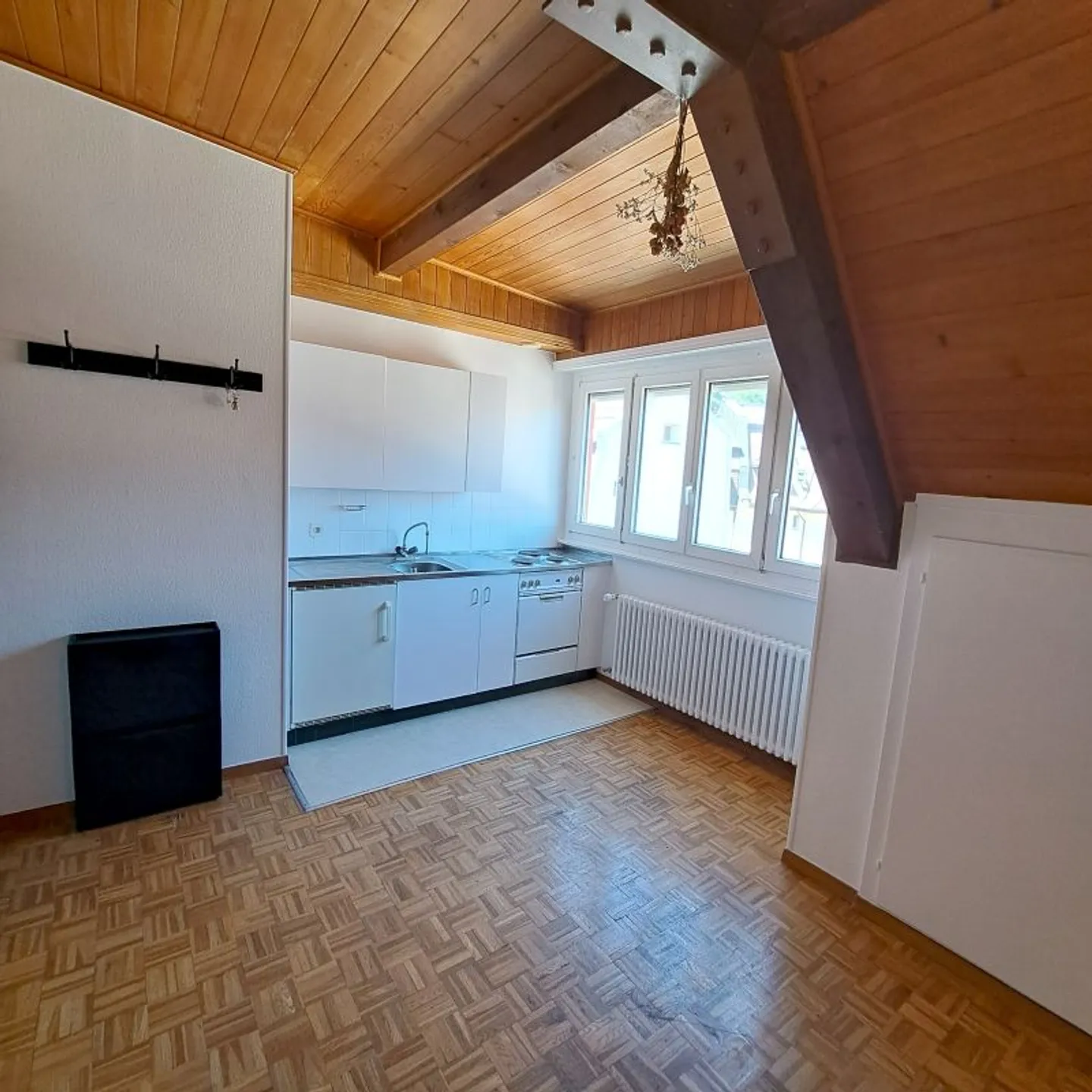 Studio 1 room - Photo 2 of 5