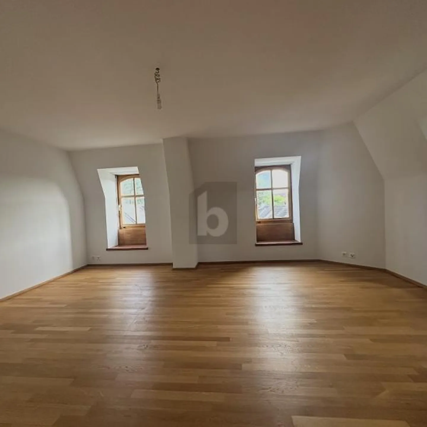 ART NOUVEAU WITH HIGH-QUALITY INTERIOR FINISH! - Photo 4 of 6