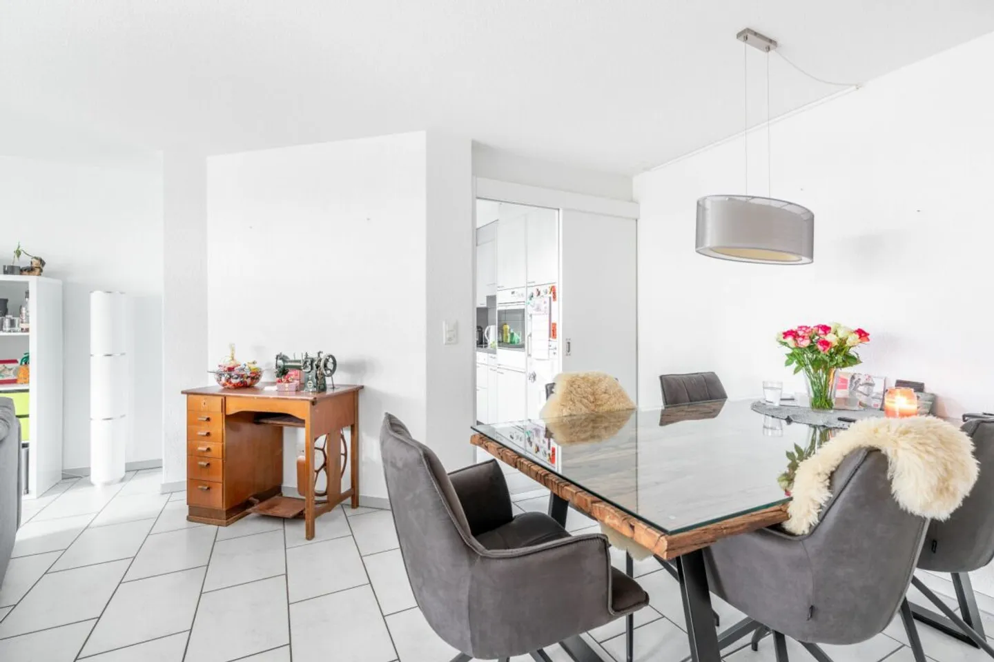 Zentrale und familienfreundliche 4.5 Zimmer-Wohnungen - Foto 3 von 14