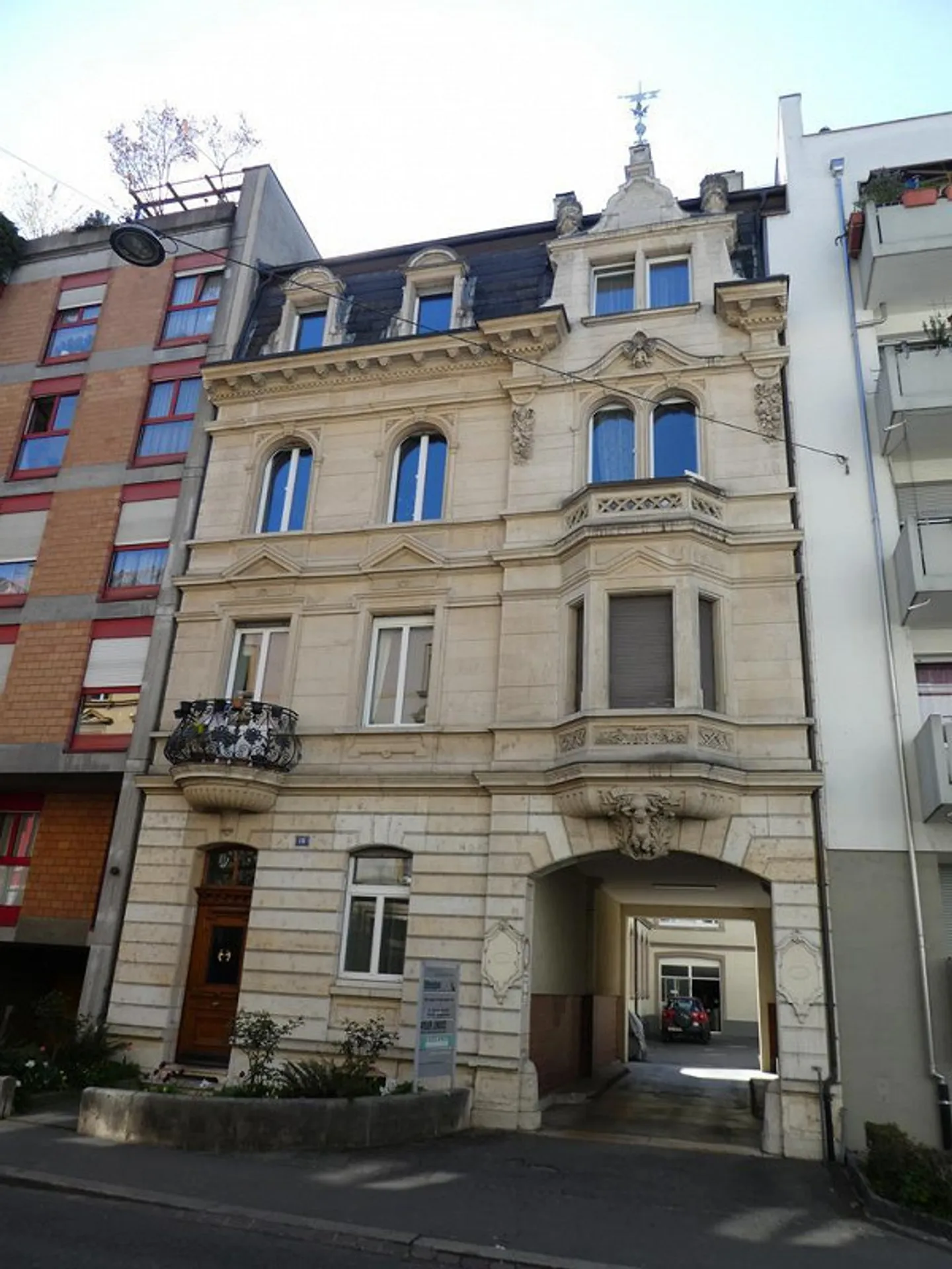 2.5 Room Apartment in Breite Quarter with Renovated Bathroom and Kitchen - Photo 1 of 8