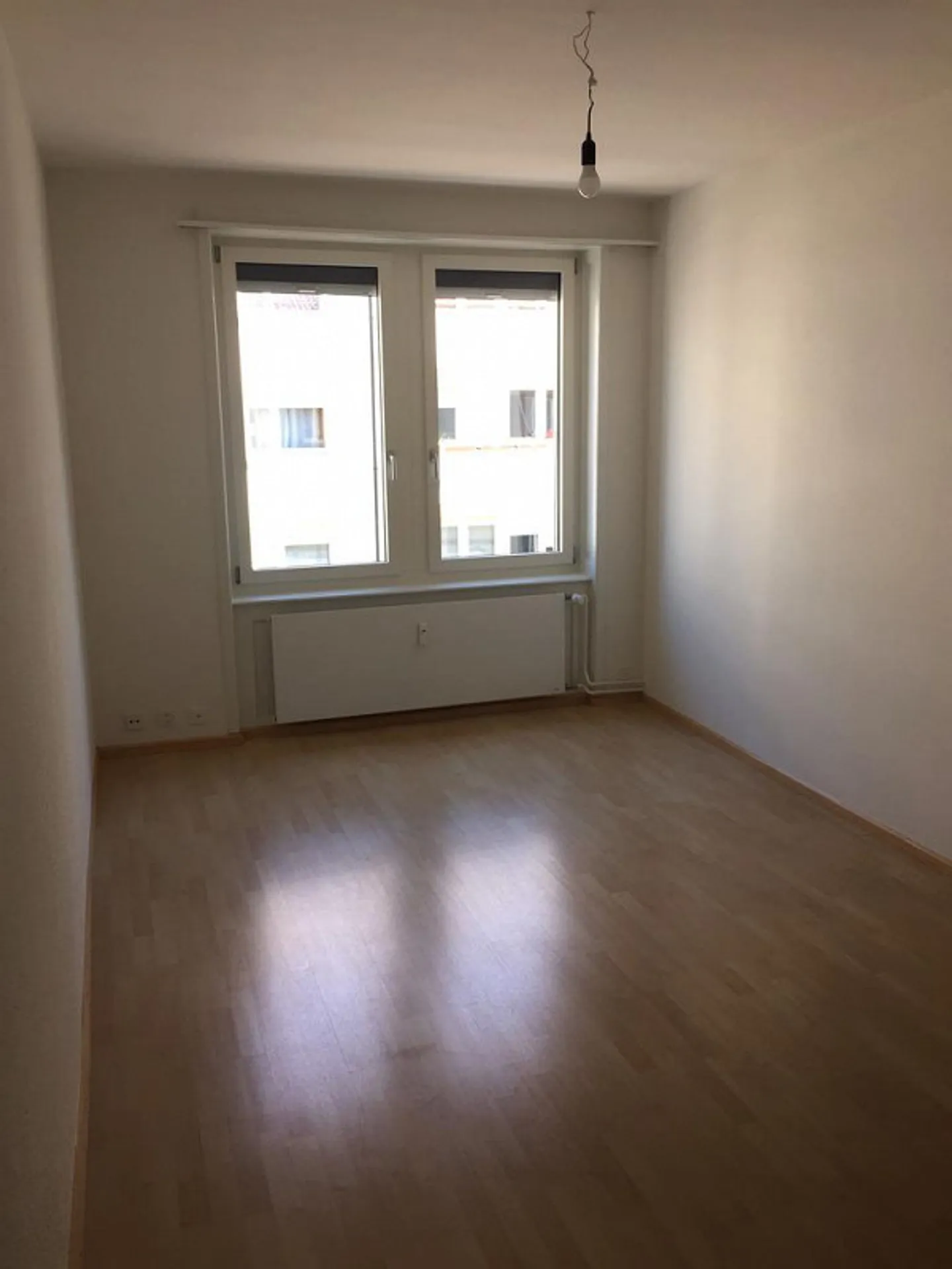 2.5 Room Apartment in Breite Quarter with Renovated Bathroom and Kitchen - Photo 6 of 8