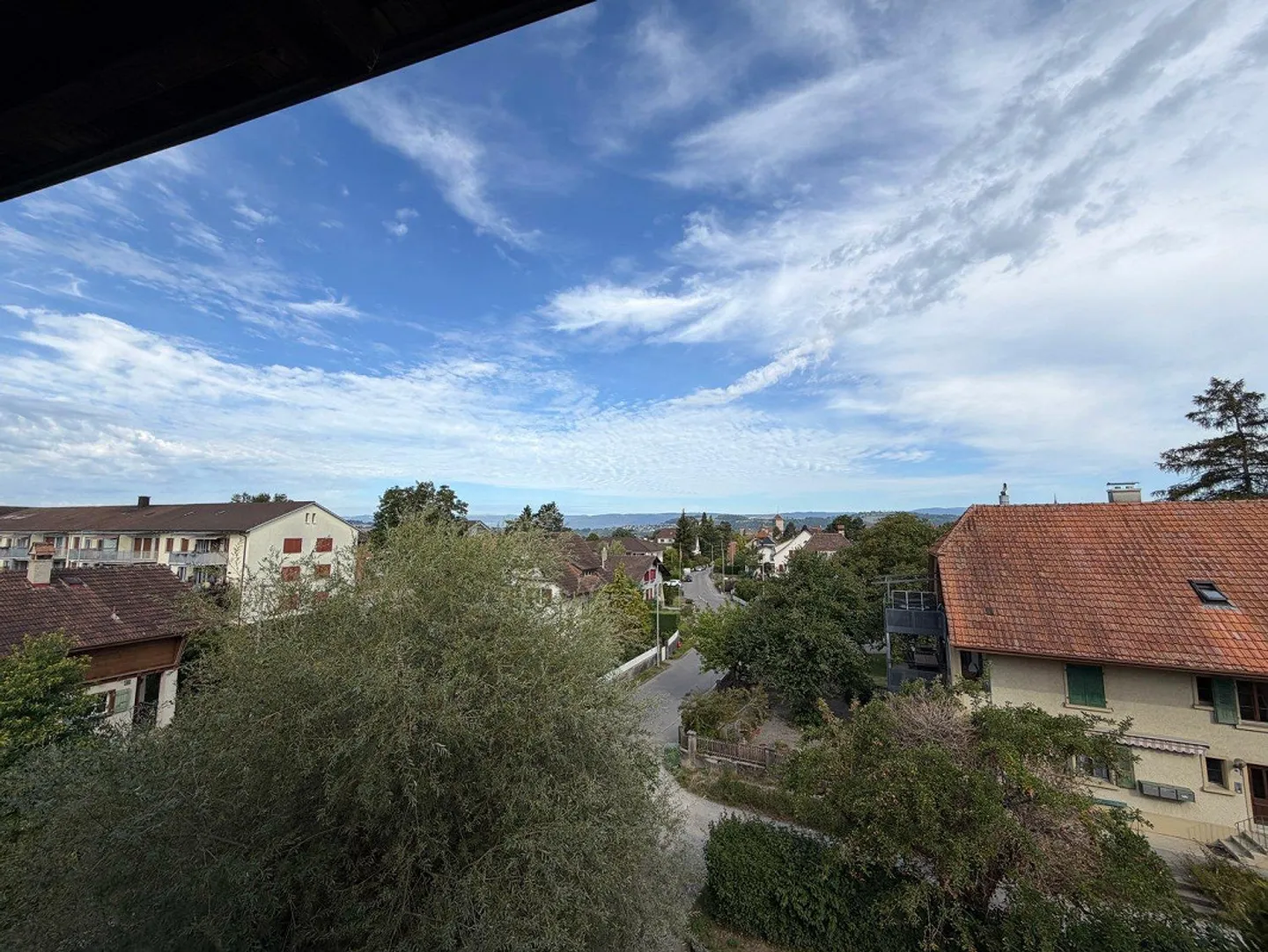 Charming 2.5-room penthouse apartment with fireplace for rent! - Photo 10 of 10