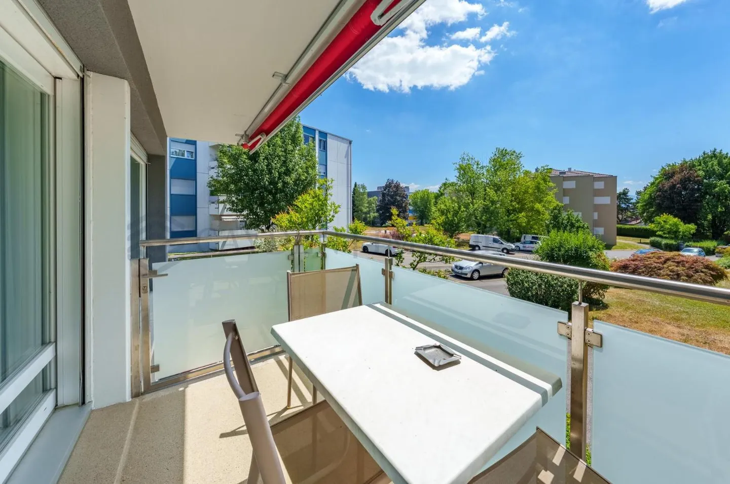 Bel appartement de 4,5 pièces entièrement rénové - Photo 1 sur 9