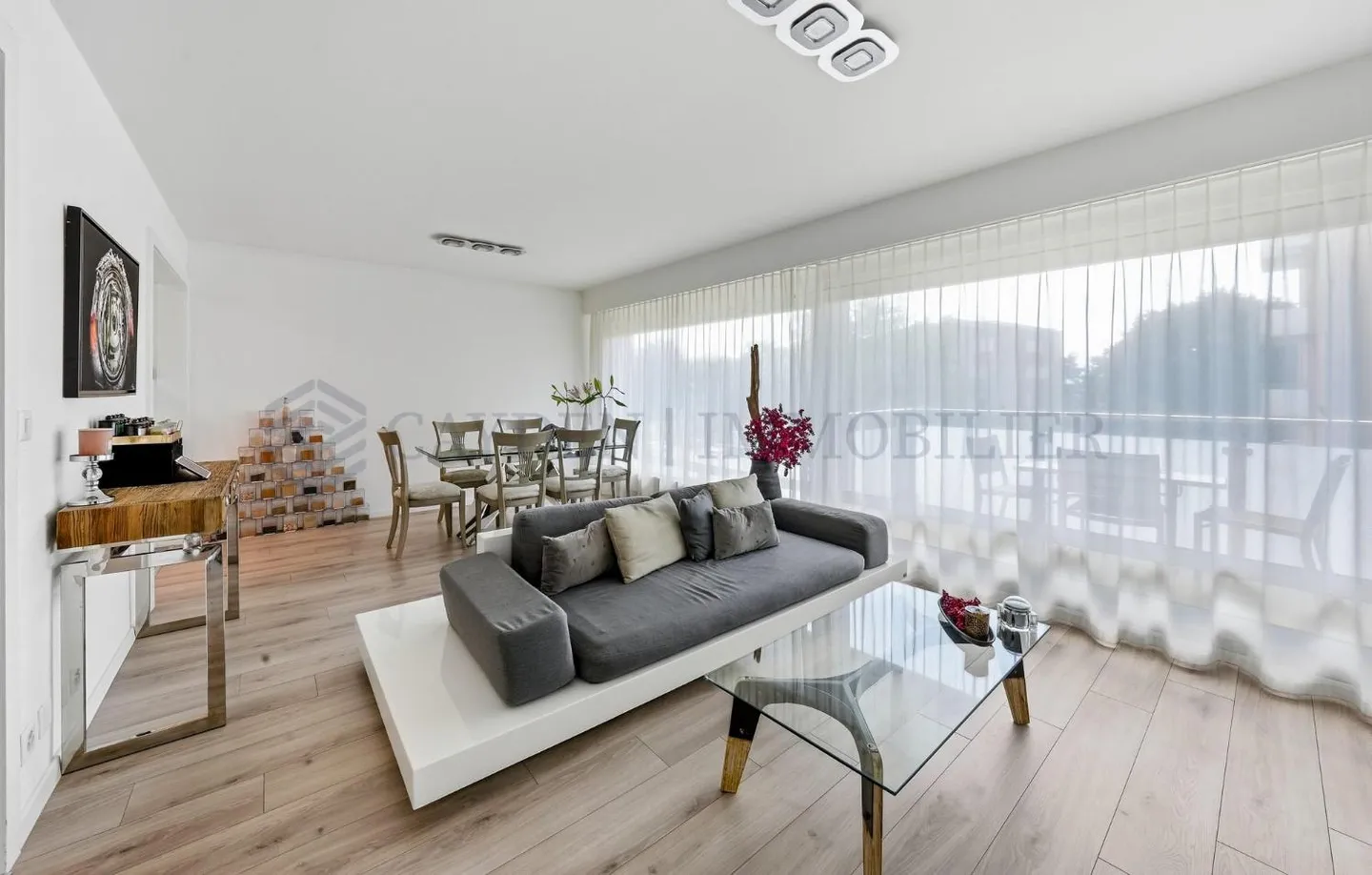 Bel appartement de 4,5 pièces entièrement rénové - Photo 5 sur 9
