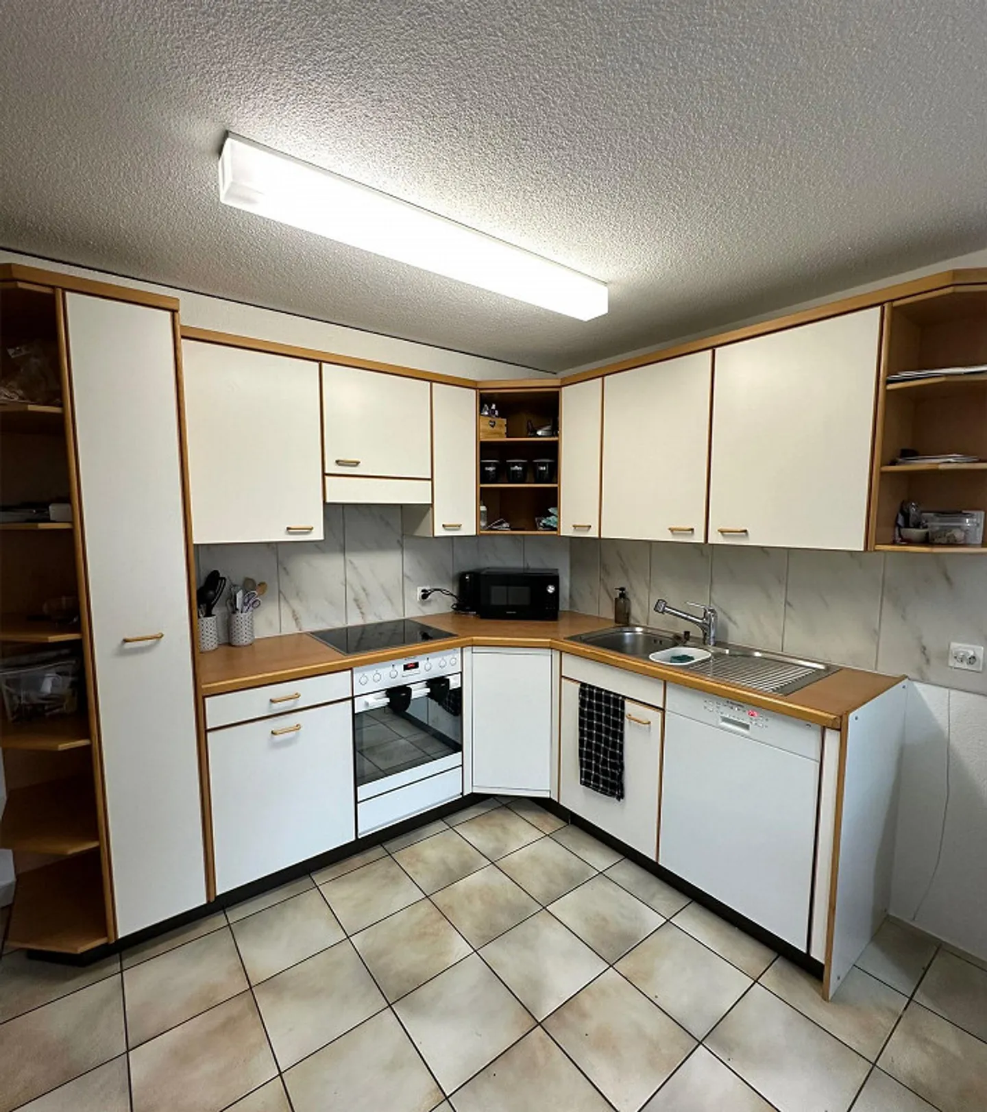 4.5 Room Ground Floor - Photo 11 of 12