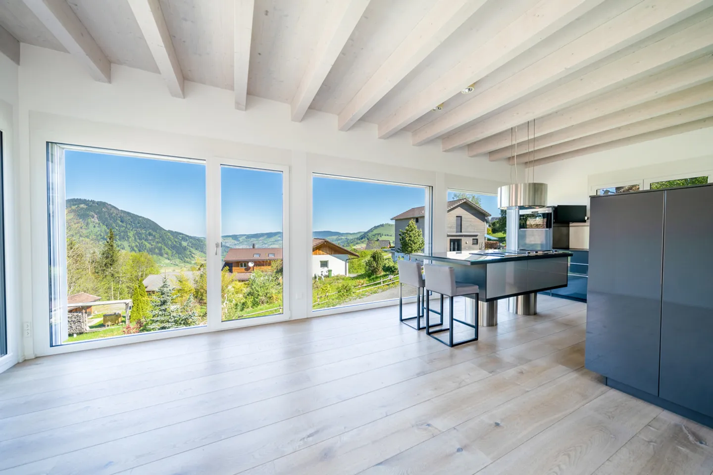 Sattel-Hochstuckli SZ : Au plus près de la nature - avec style et vue dégagée - Photo 2 sur 5