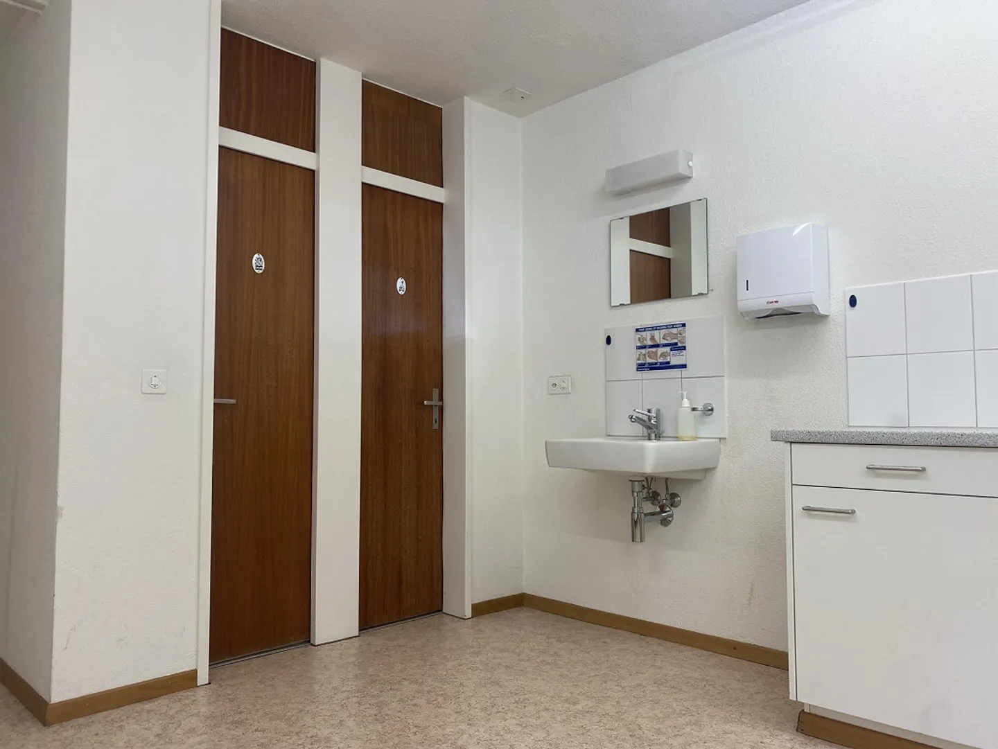 Quiet offices in the Spalenquartier - Photo 9 of 11