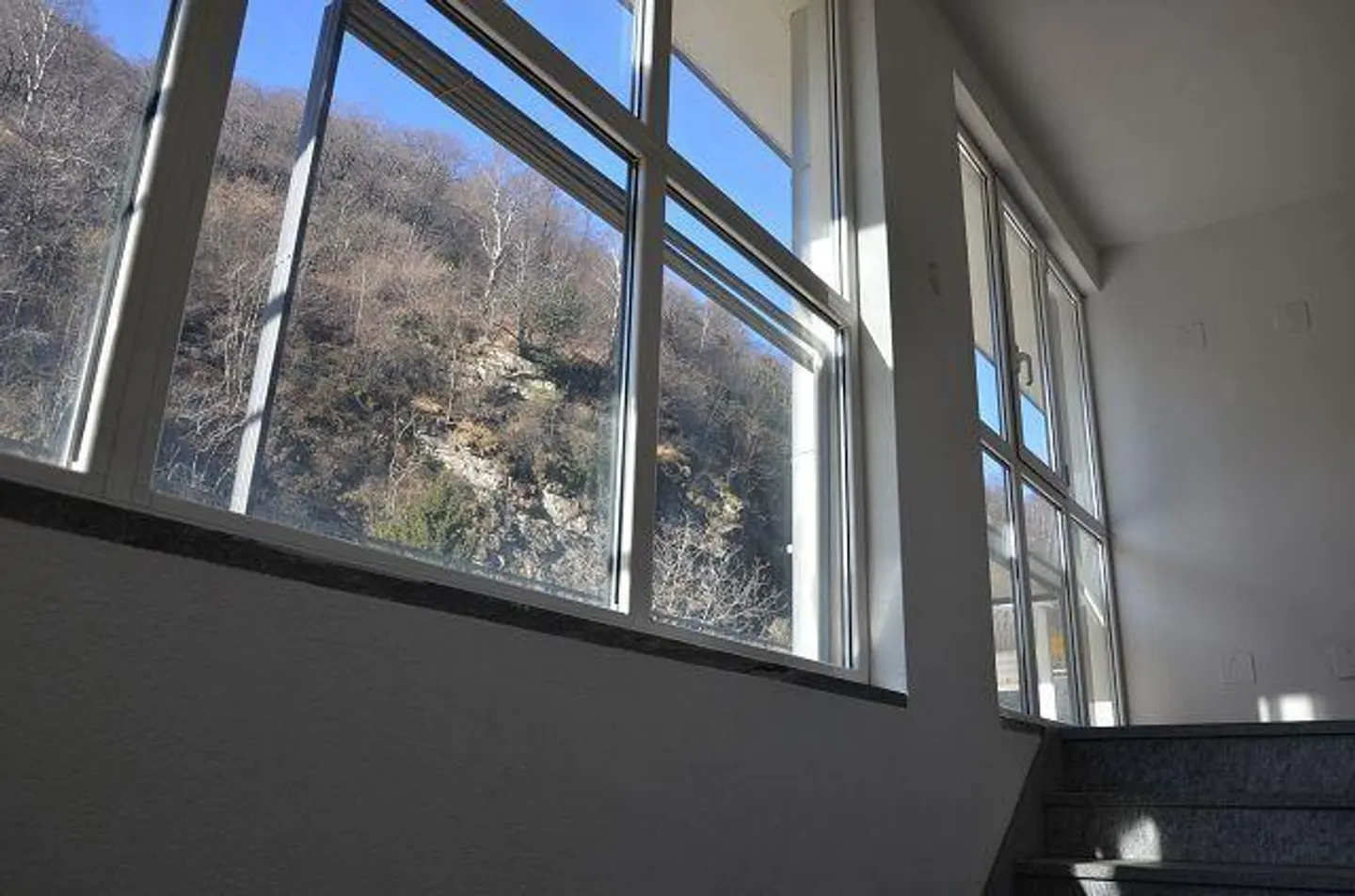 Semi-detached villa with large garden, terrace and large garage, sol... - Photo 14 of 52