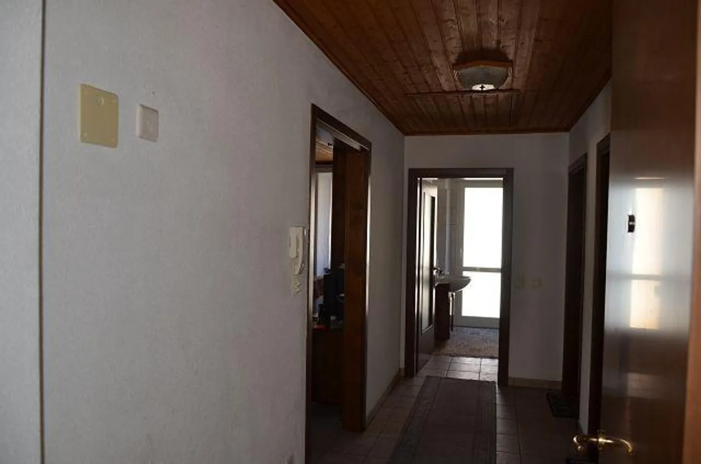 Semi-detached villa with large garden, terrace and large garage, sol... - Photo 15 of 52