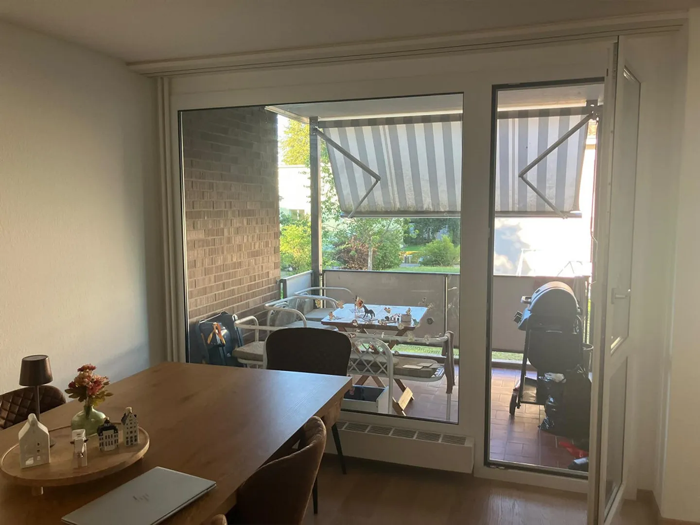 Bright 4.5-room apartment with plenty of storage space - Photo 4 of 7