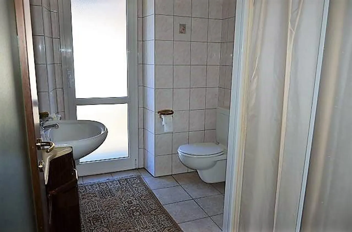 Semi-detached villa with large garden, terrace and large garage, sol... - Photo 29 of 52