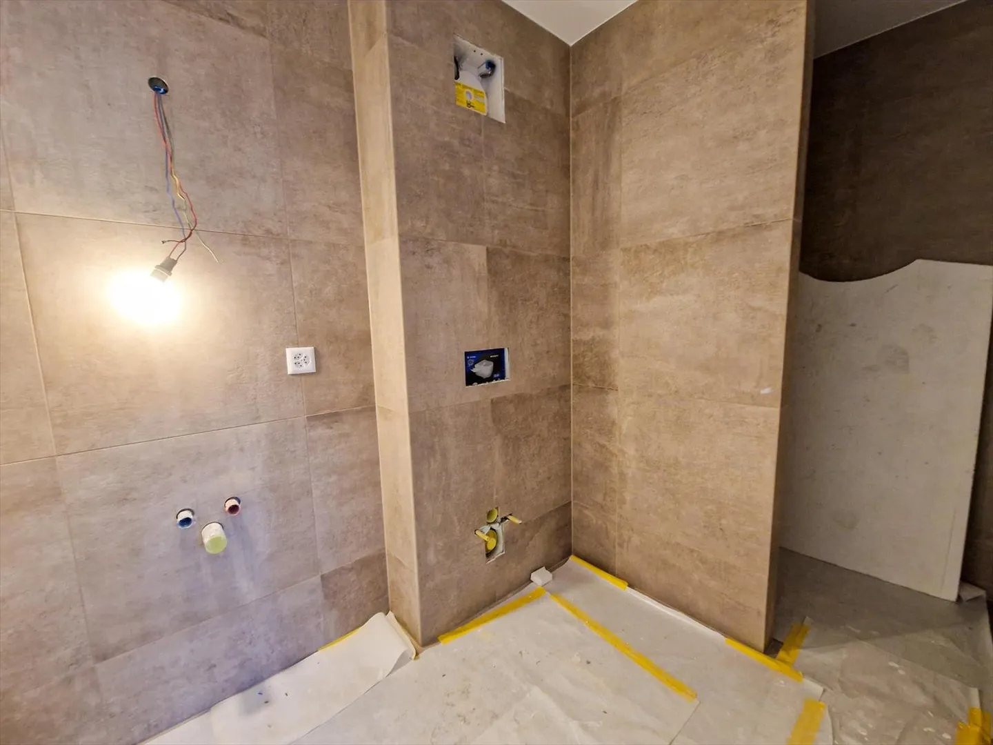 Helle 4,5-Zimmer-Neuwohnung mit Terrasse und atemberaubendem Blick in Signèse - Foto 8 von 11