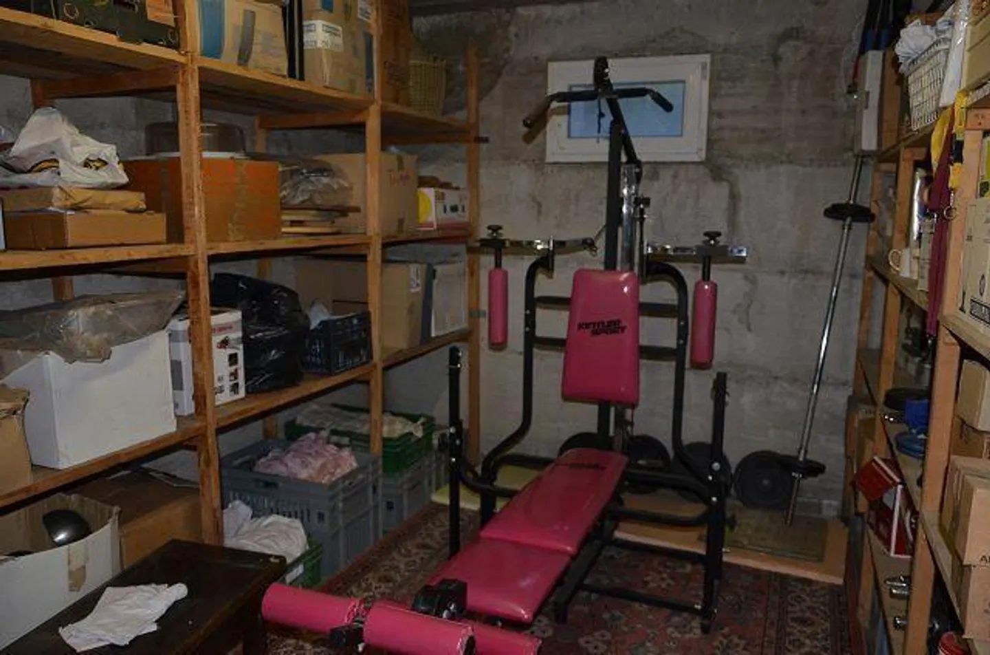 Semi-detached villa with large garden, terrace and large garage, sol... - Photo 34 of 52