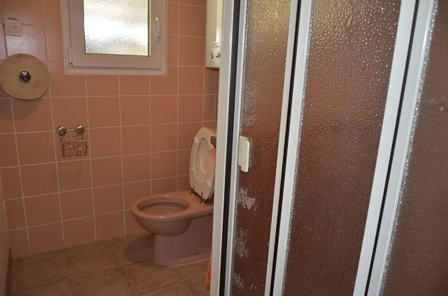 Semi-detached villa with large garden, terrace and large garage, sol... - Photo 44 of 52