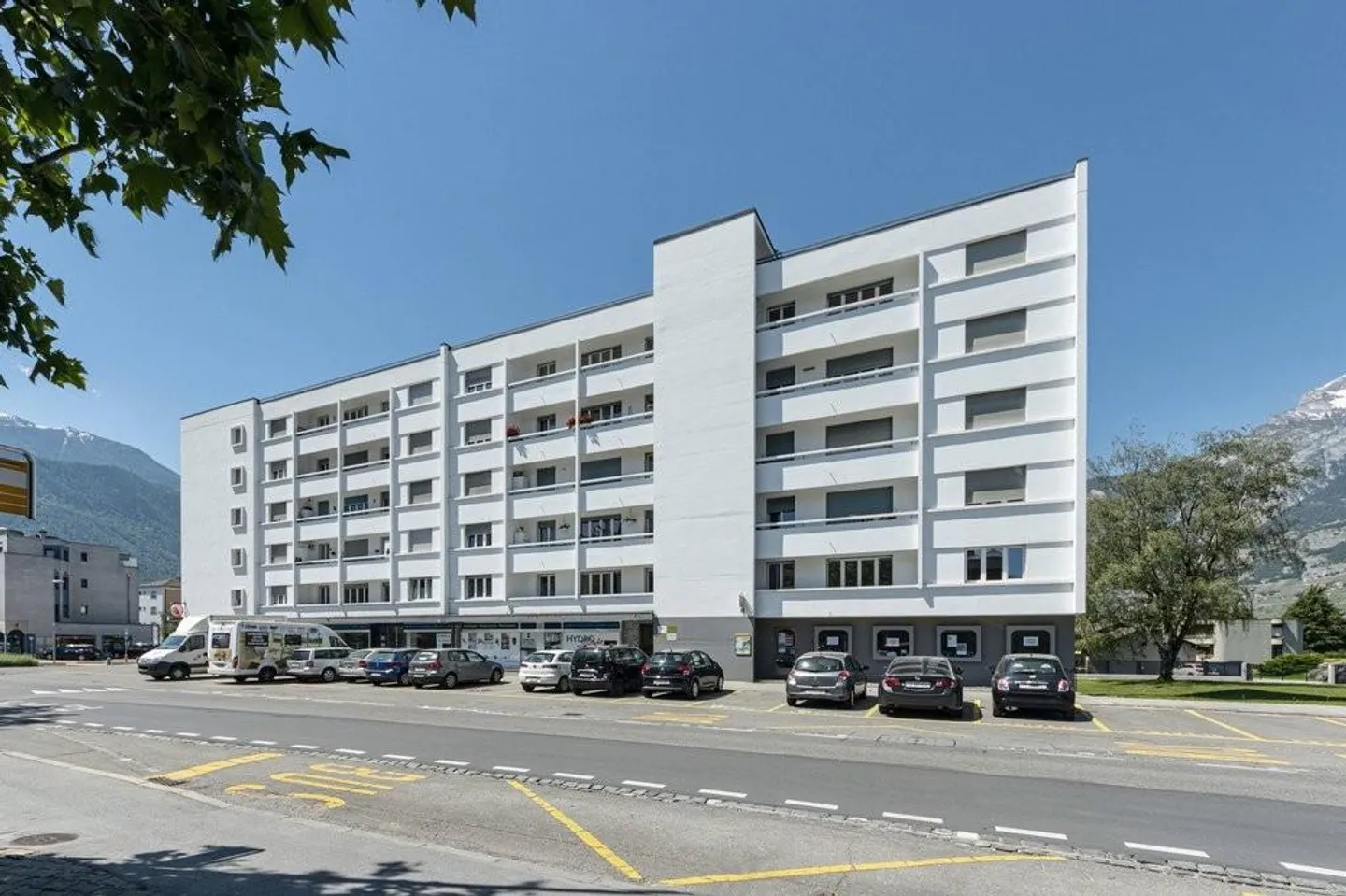 A sasir! Ideally located in the city center of Conthey! - Photo 1 of 6