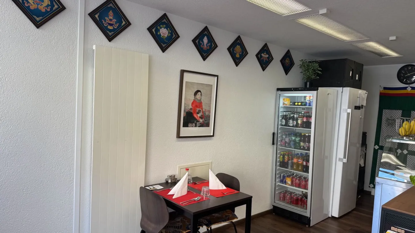 Tibetisch-asiatisches Take-away - Foto 3 von 10