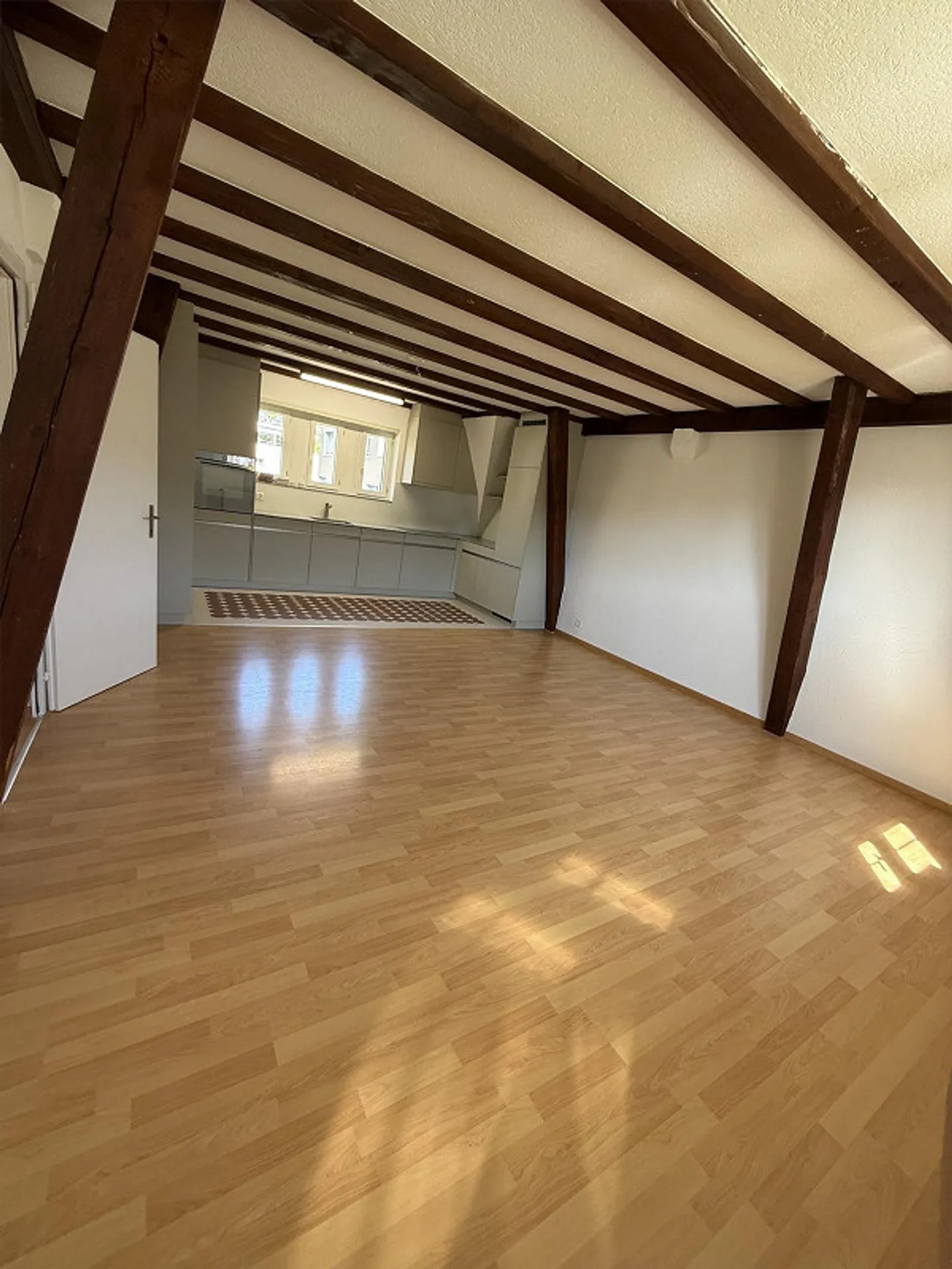 Appartamento 4½ locali - Casa a schiera centrale con charme speciale - Foto 4 di 9