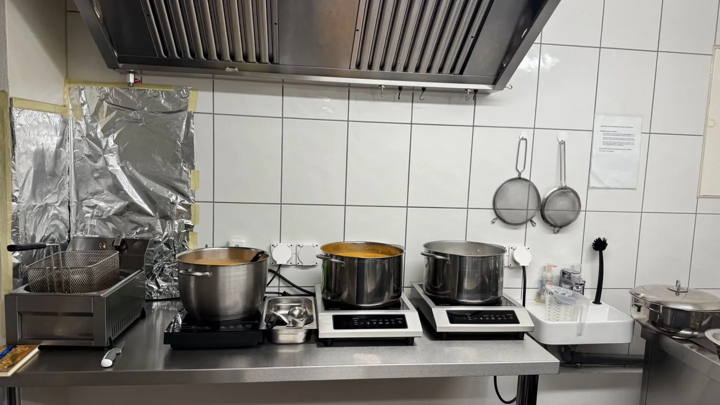 Tibetisch-asiatisches Take-away - Foto 7 von 10