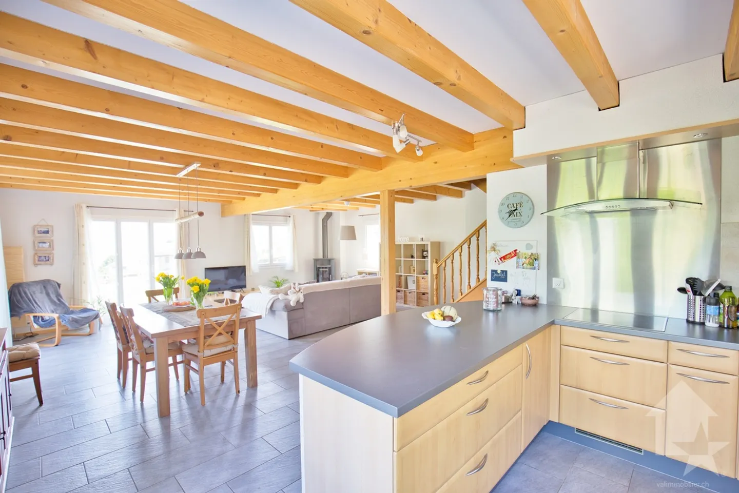 Magnificent semi-detached house by the garage - Photo 5 of 45