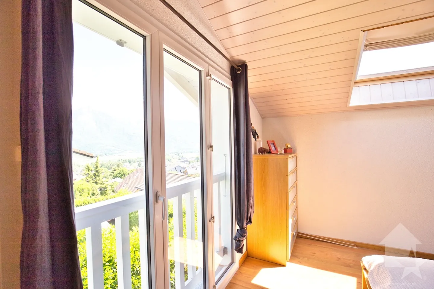 Magnificent semi-detached house by the garage - Photo 15 of 45
