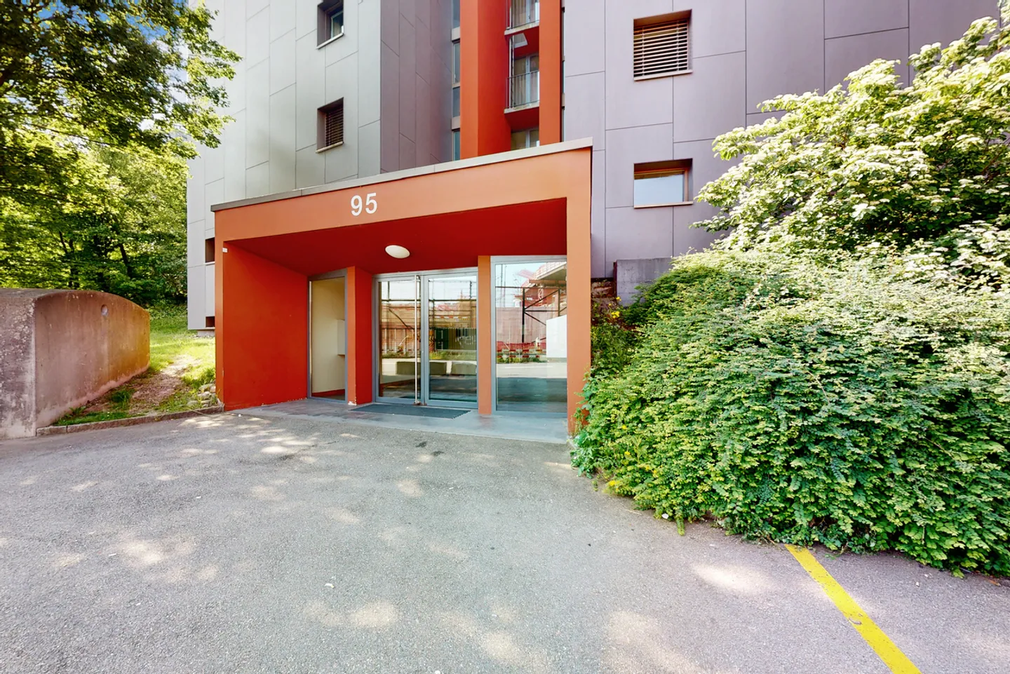 Appartamento moderno 4 locali a Muttenz - Foto 2 di 11