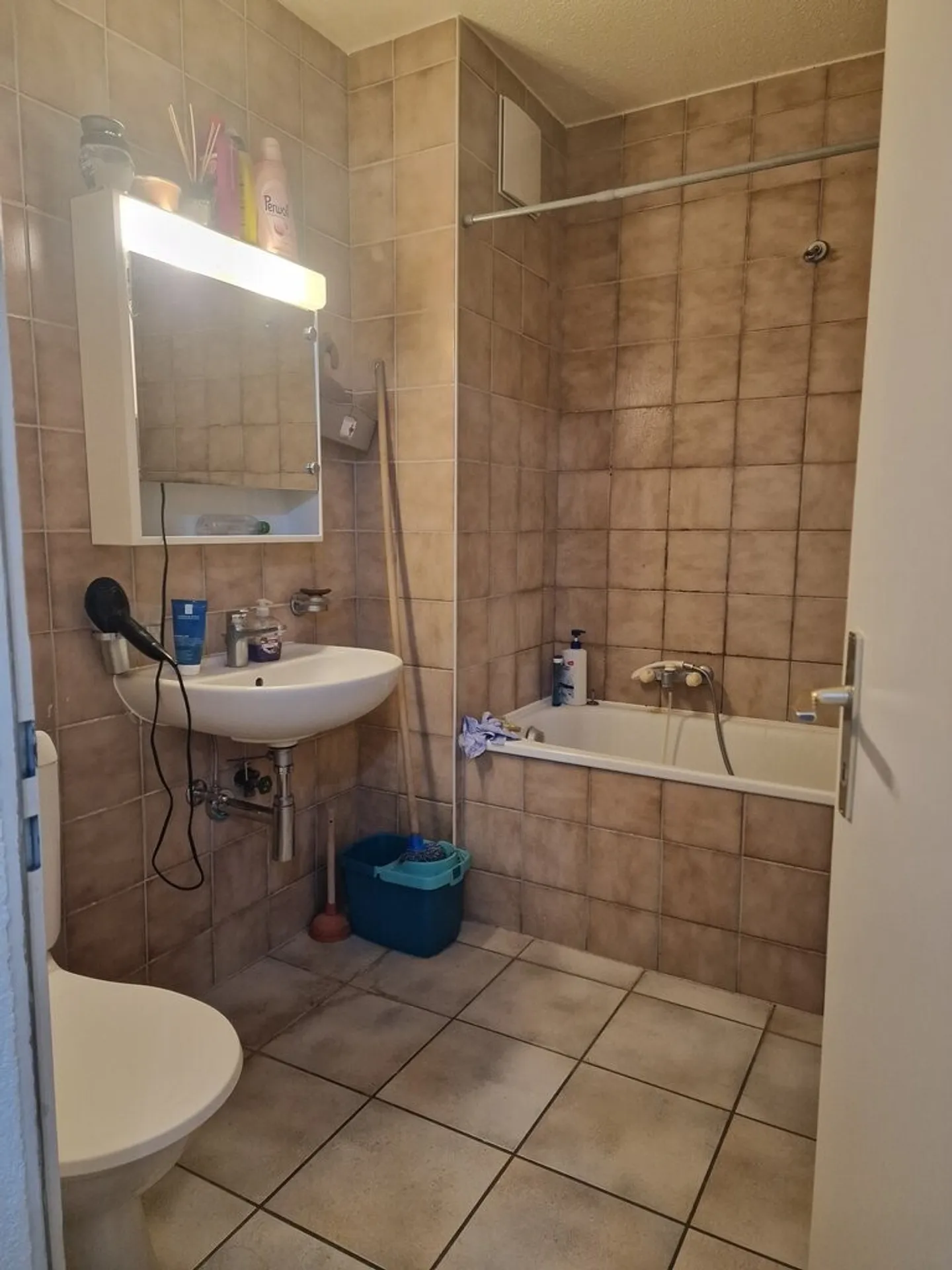Magnifico alloggio situato in una zona verde! - Foto 5 di 5